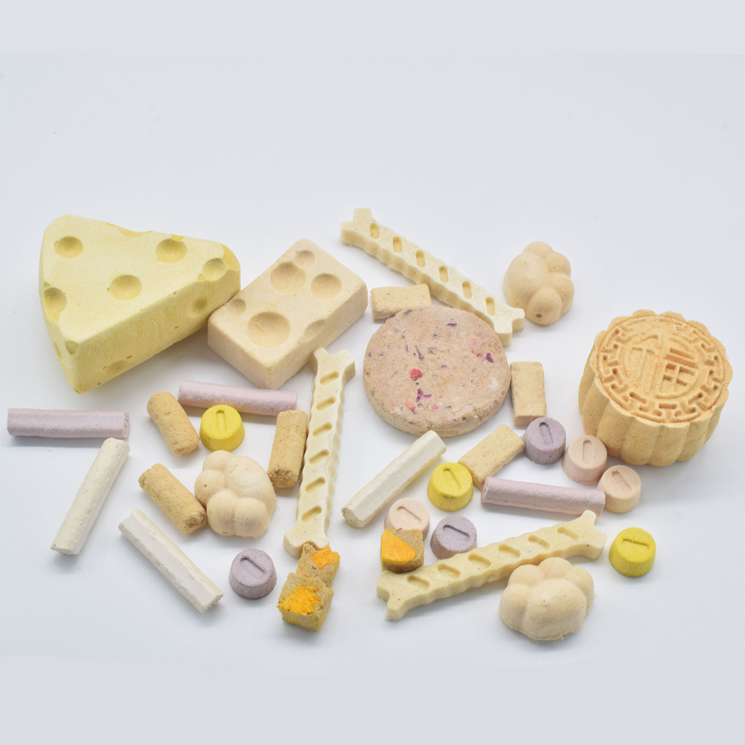 Freeze Dried Pet Food(Dog/Cat)-Treat/Functional Product/Complete & Balanced Meal